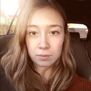 Meet your Posher, Mackenzie